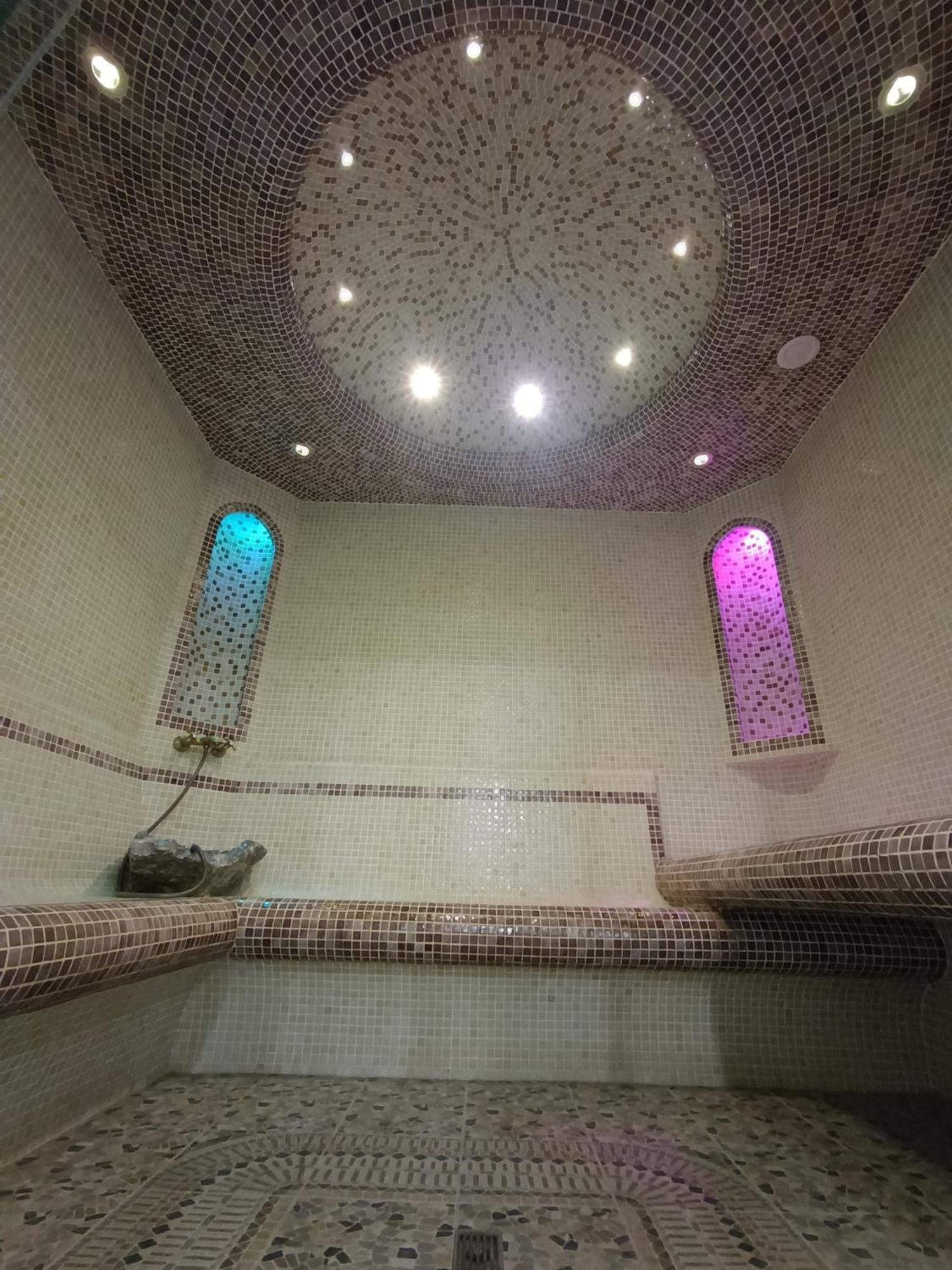 Grand Karavan Hotel Taschkent Exterior foto