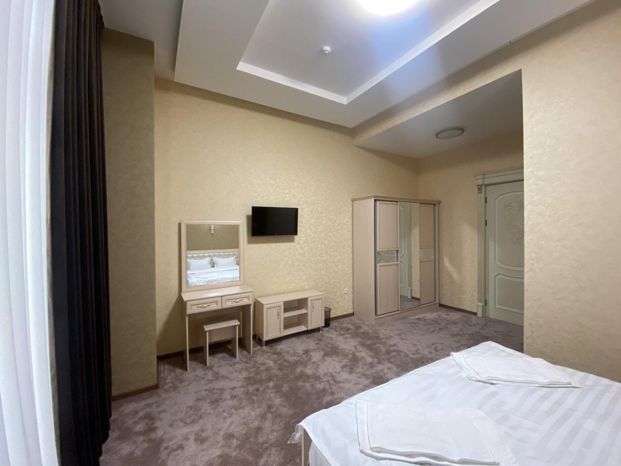 Grand Karavan Hotel Taschkent Exterior foto