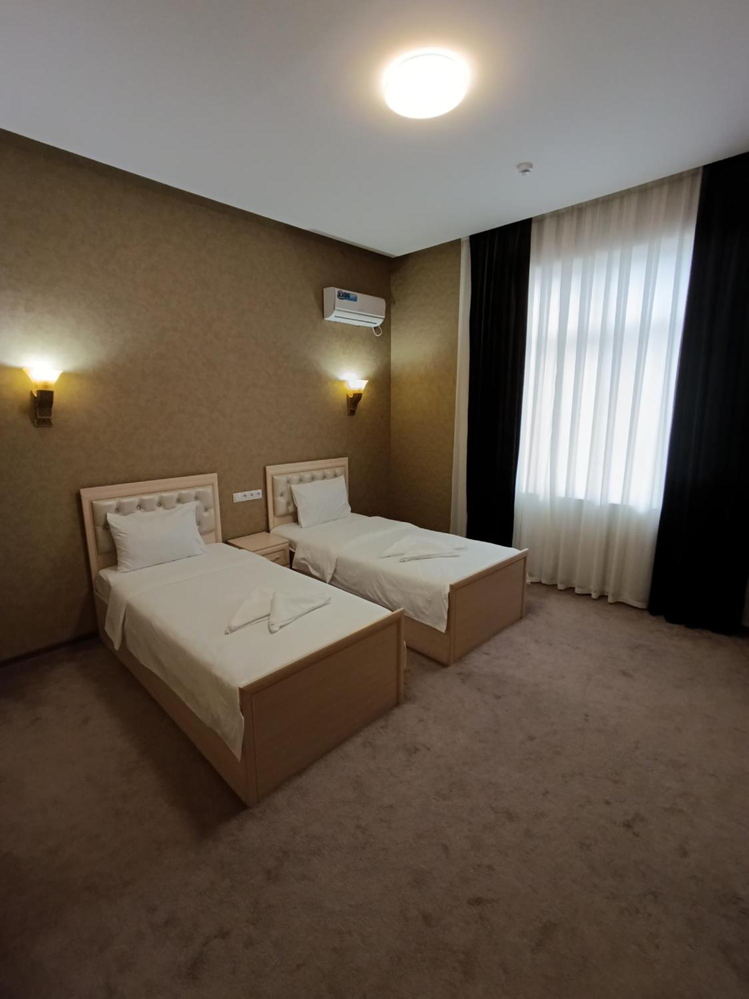 Grand Karavan Hotel Taschkent Exterior foto